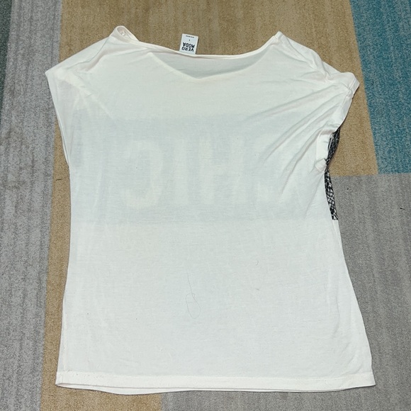 Vero Moda cream graphic t-shirt - Picture 2 of 2